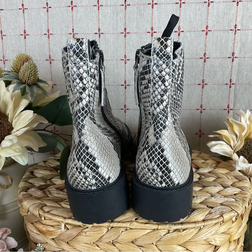 Linea Paolo “Trinity” Snakeskin Embossed Leather Combat Boots Lace Up & Zip Sz 5 - Picture 4 of 5